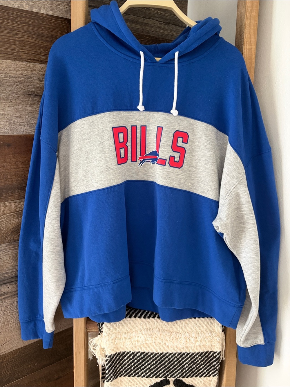 Buffalo Bills Fanatics Crop Hoodie 🦬